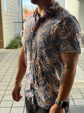 Marine Layer Short-Sleeve Button-Down